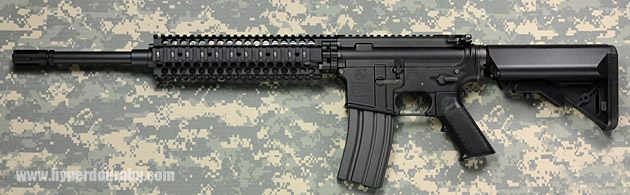 RECCEライフル　左側面