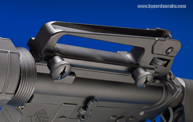 キャリングハンドル