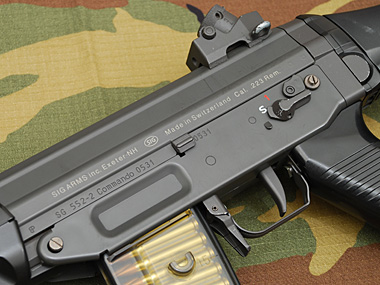 レシーバー左サイド