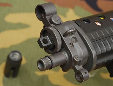 フラッシュハイダー取り外し M14逆ネジ