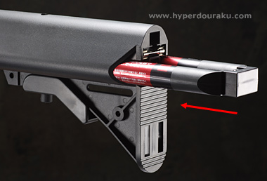 SOPMODバッテリーを差し込む