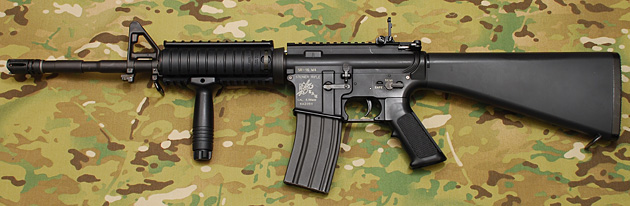 ナイツM4 SR-16 左側面