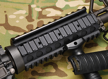 レールカバーを取り外す