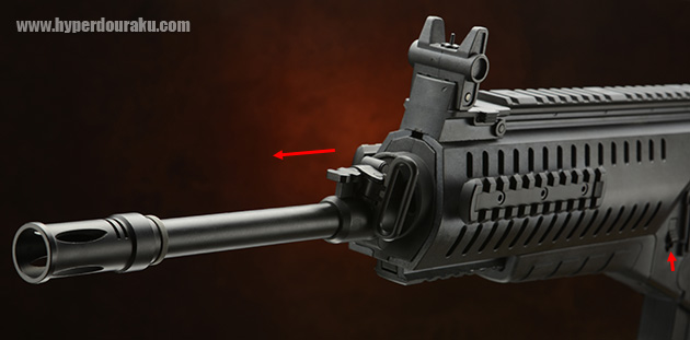 バレルアッセンブリ―を前方に引き抜くことができる
