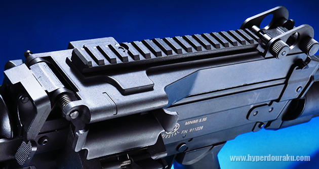 フィードカバー