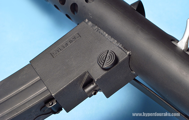 マガジンキャッチボタン