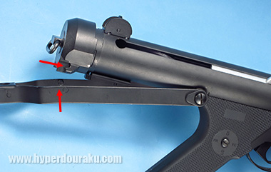 エンドキャップの凹み部でガッチリとロック