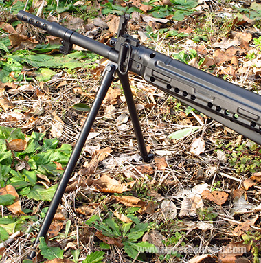 二脚(バイポッド)