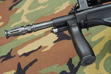 可倒式のフォアグリップ