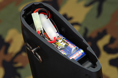 ニッケル水素バッテリーも収納可能