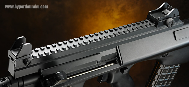 全長325mmものフラットトップ