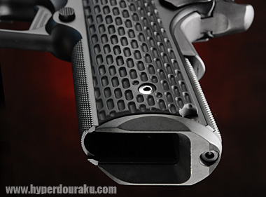 亜鉛ダイキャスト製のマグウェル