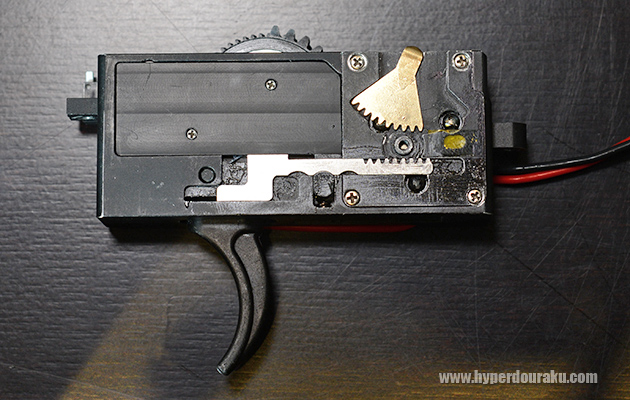 ギアボックス左面