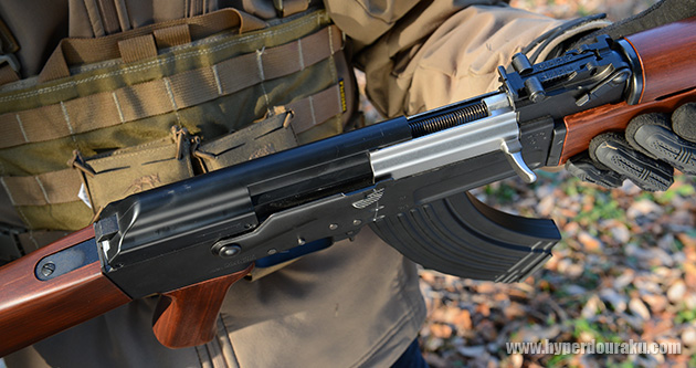 リコイルユニットが内蔵