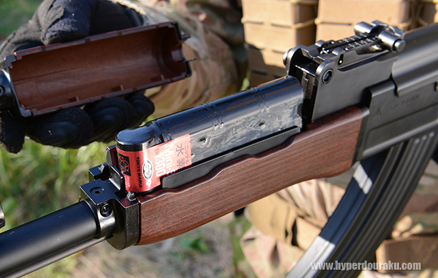 バッテリーを装着