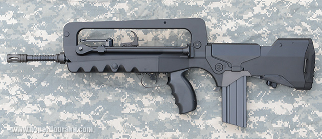 FA-MAS 5.56mm-F1サイドビュー