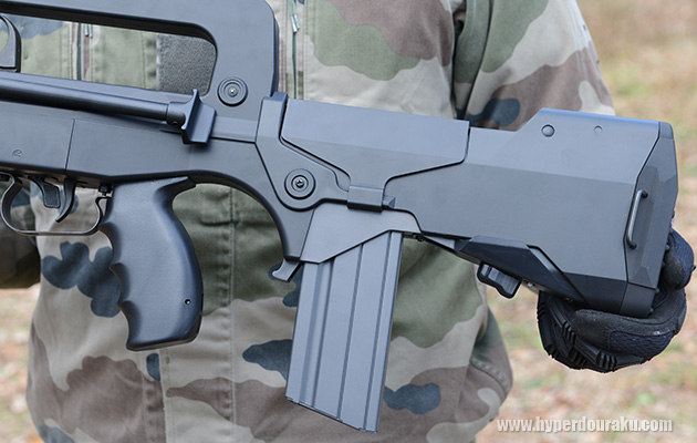 エジェクションポートカバー