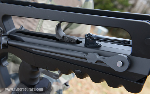 レシーバー上部