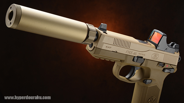 サイレンサーとマイクロプロサイトを搭載