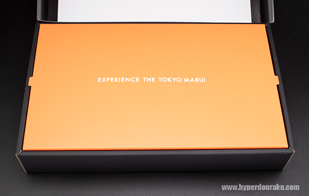 オレンジ色の内蓋