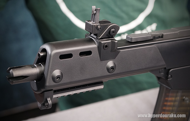 4プロングフラッシュハイダー