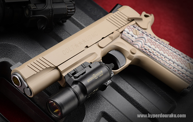 ウエポンライトを装着