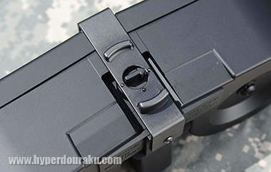 底部のスイッチ