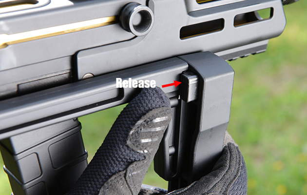 バット部のリリースボタン