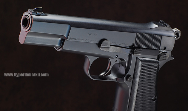 ブローニング ハイパワーM1935 左側面