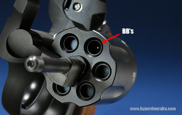 BB弾はシリンダーの前から