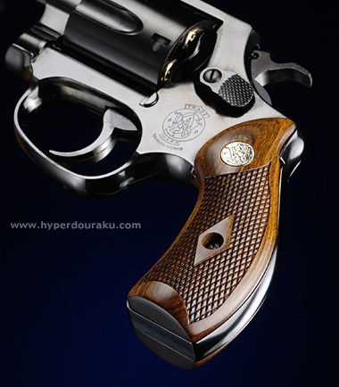 アルタモント　木製グリップ装着