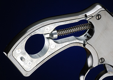 コイルタイプのハンマースプリング