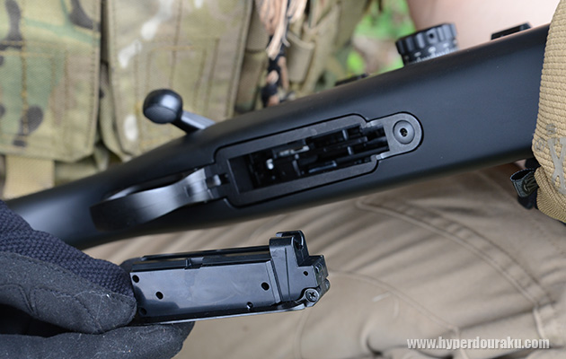 マガジンの着脱はとてもスムーズ