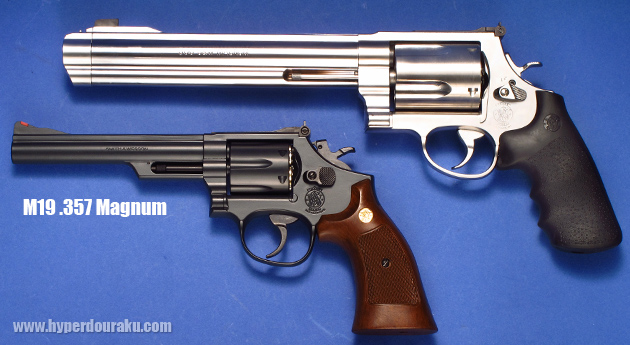 東京マルイ製のS&W M19 ６インチと大きさの比較