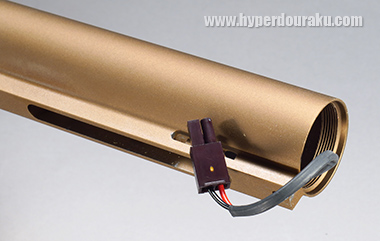 バッテリーはストックパイプ内