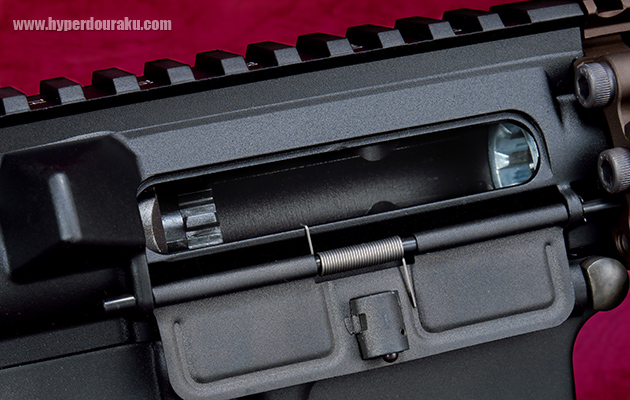 フルストロークで後退