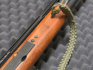 マガジンキャッチボタン