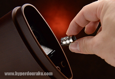 送信機の電池はLR44