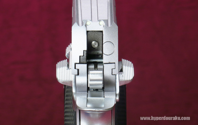 ファイアリングピンまで再現