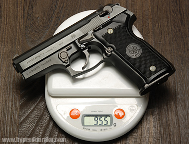 実測での重量は955g