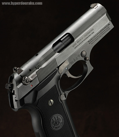 スライド側面は軽くポリッシュされている