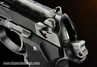 リアサイトはホワイトが入っている