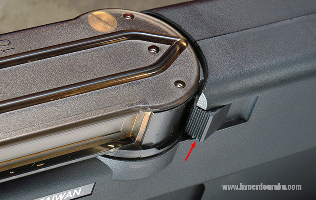 マガジンキャッチ