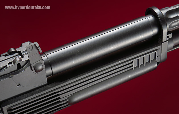 ハンドガードが外せます