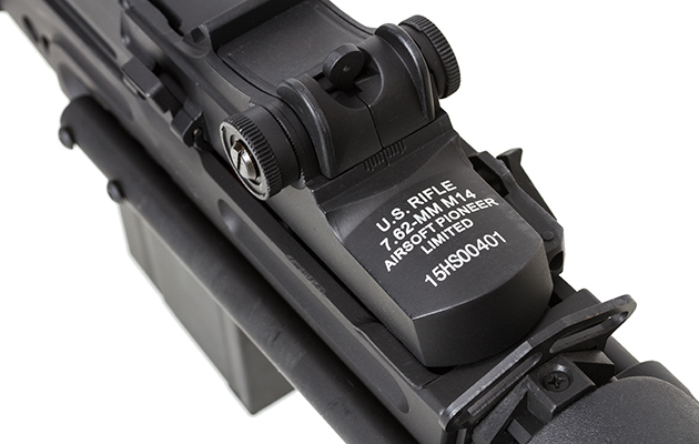 アッパーレシーバー後端