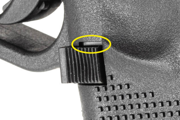 マガジンリリースボタン