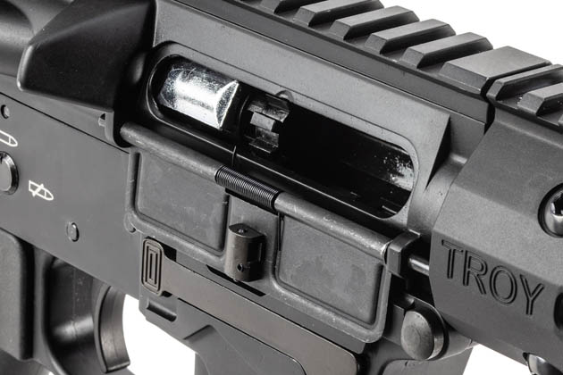 ボルトキャッチがかかった状態