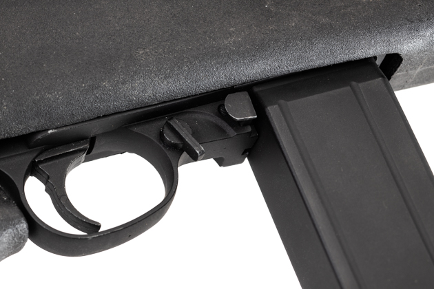 マガジンリリースボタン