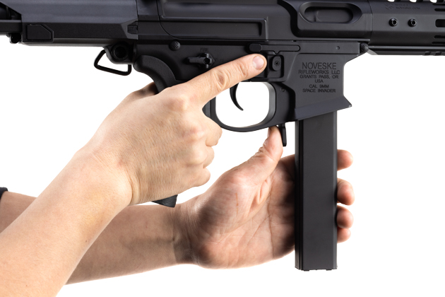 マグリリースボタン2