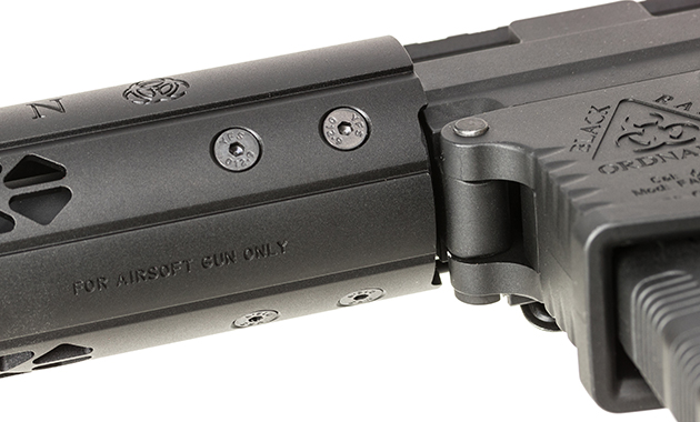 ハンドガードの付け根部分